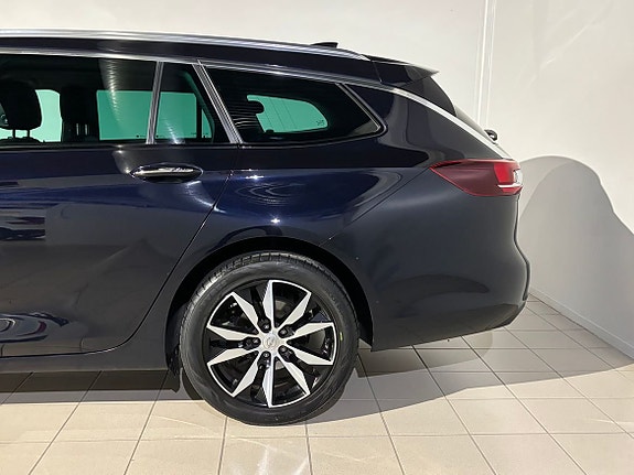 Opel Insignia 13 of 17