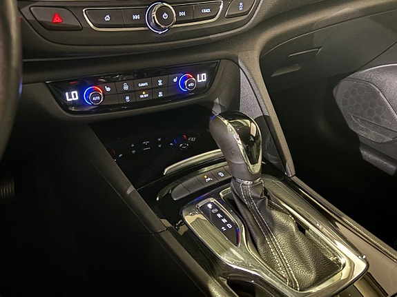 Opel Insignia 8 of 17