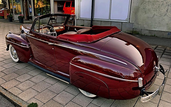Ford V8 3 of 5