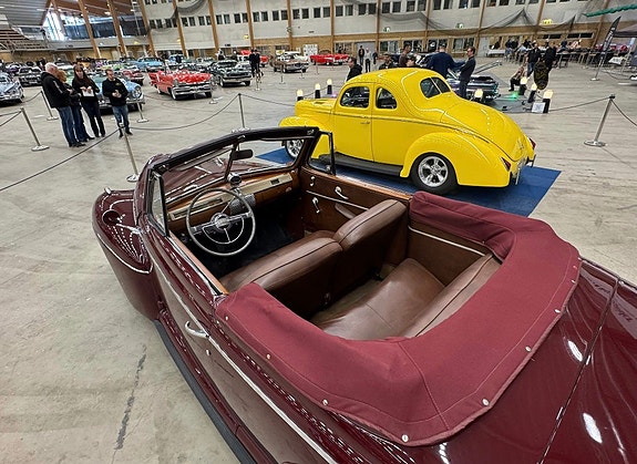 Ford V8 7 of 10
