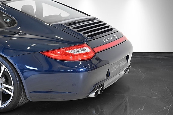 Porsche 911 8 of 15