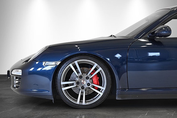 Porsche 911 6 of 15