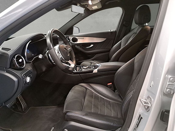 Mercedes-Benz C300 5 of 5