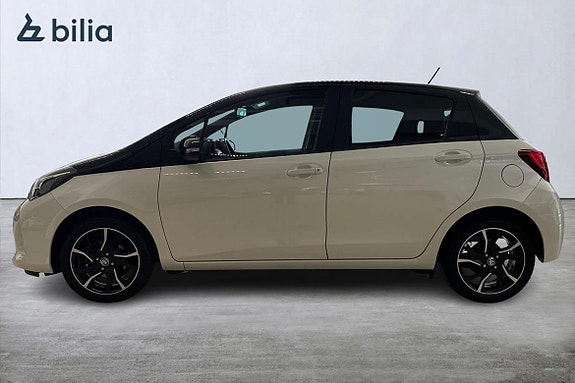 Toyota Yaris 3 of 21