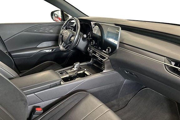 Lexus RX500h 7 of 21