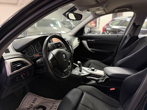 BMW 118d 14 of 15
