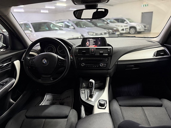 BMW 118d 8 of 15