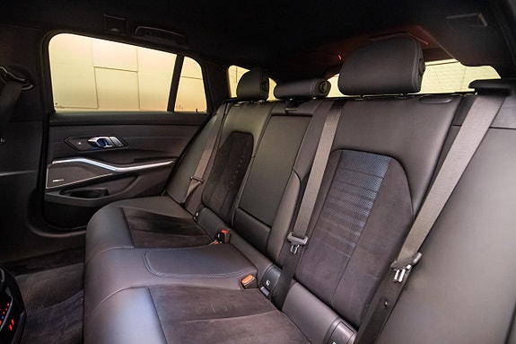 BMW M340i 19 of 25