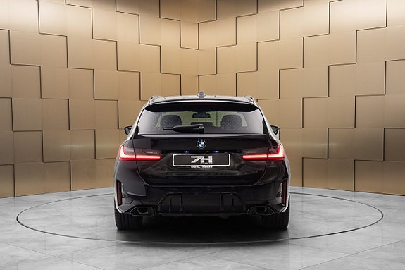 BMW M340i 4 of 5