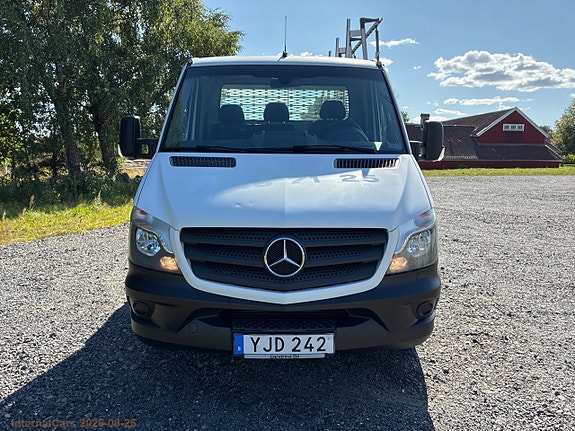 Mercedes-Benz Sprinter 208 2 of 28
