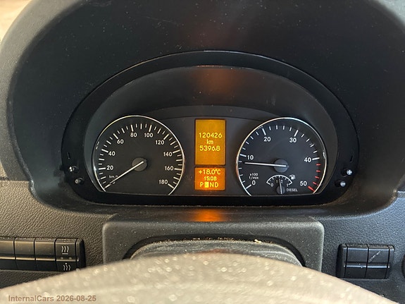 Mercedes-Benz Sprinter 208 11 of 28