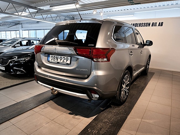 Mitsubishi Outlander 4 of 5