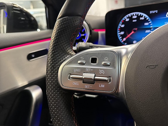 Mercedes-Benz A250 e 26 of 28