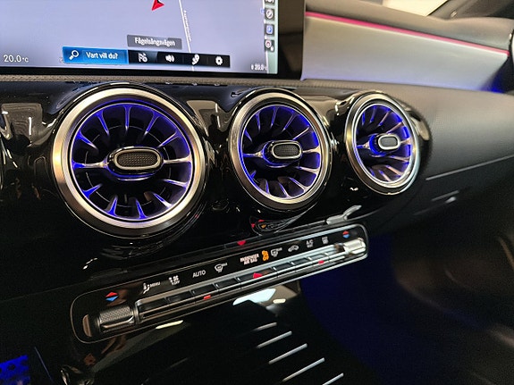 Mercedes-Benz A250 e 17 of 28