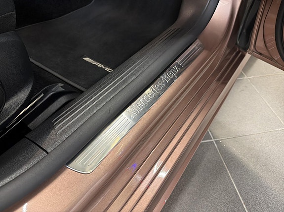 Mercedes-Benz A250 e 24 of 28