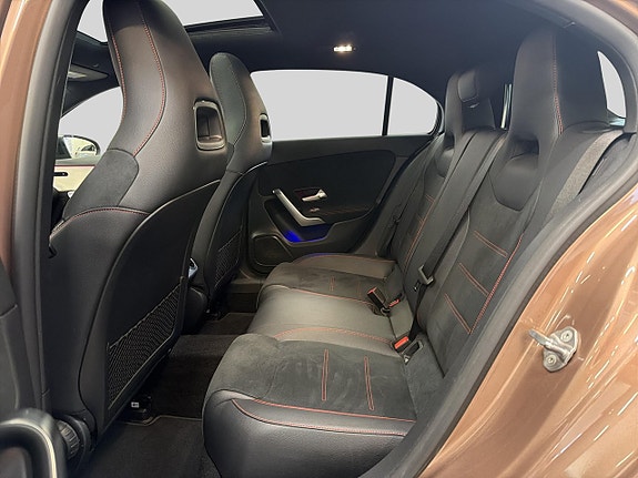 Mercedes-Benz A250 e 13 of 28