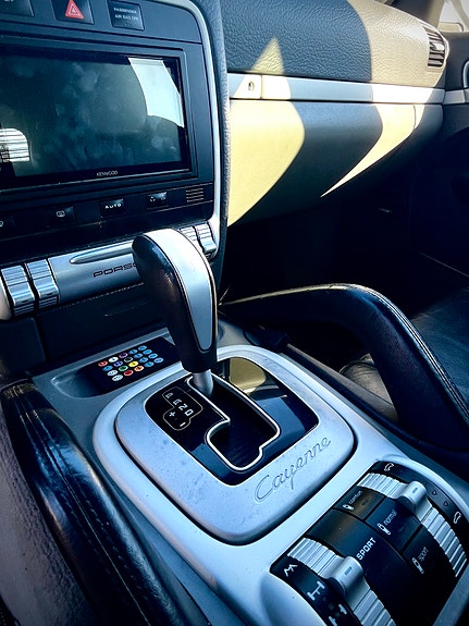Porsche Cayenne 8 of 11