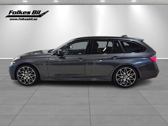 BMW 335d 4 of 5