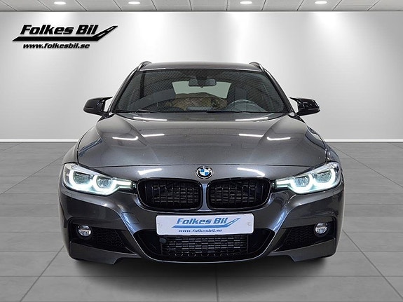 BMW 335d 2 of 5