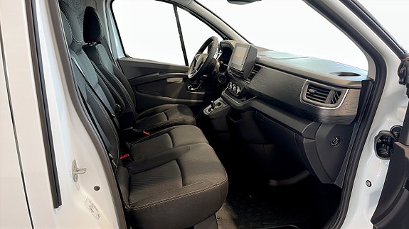 Renault Trafic 3 of 12