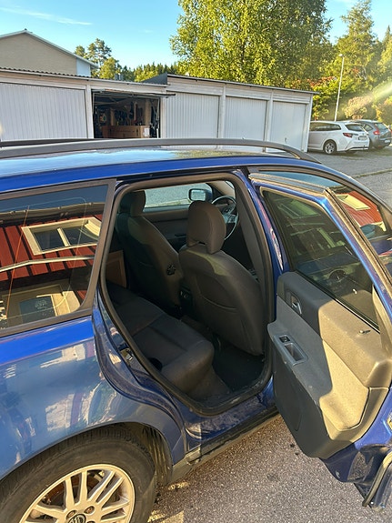 Volvo V50 5 of 5