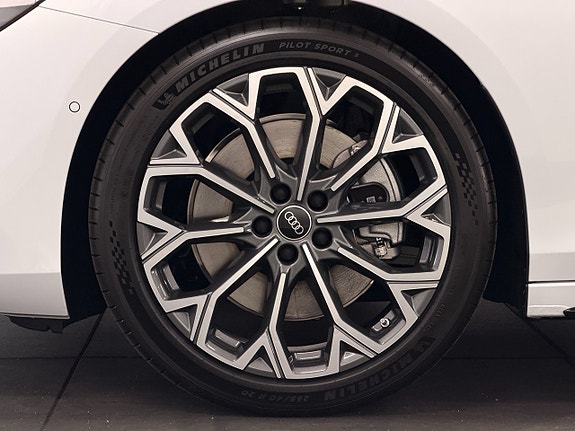 Audi A6 8 of 15
