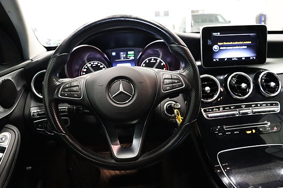 Mercedes-Benz C350 13 of 24