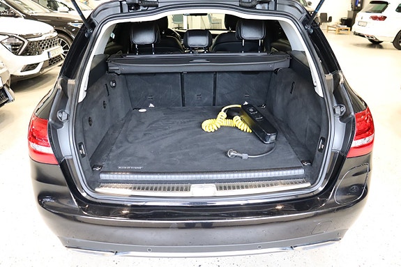 Mercedes-Benz C350 6 of 24