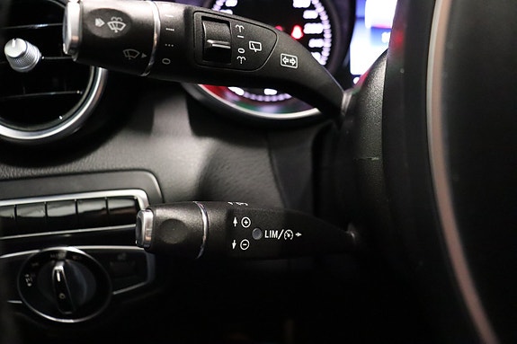 Mercedes-Benz C350 19 of 24