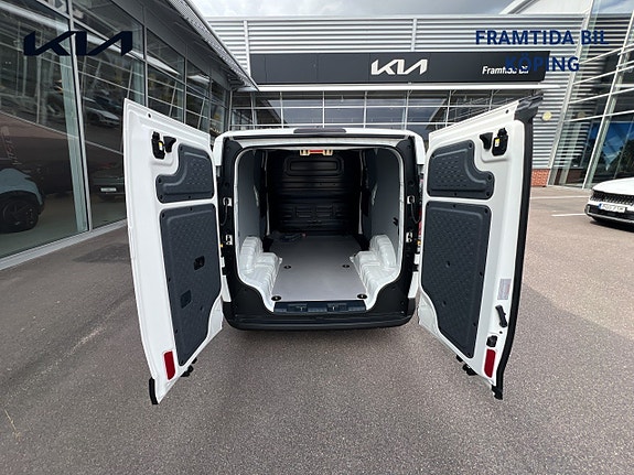 Kia PV5 11 of 30