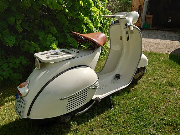 Vespa Touring 2 of 4