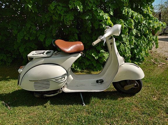 Vespa Touring 4 of 4