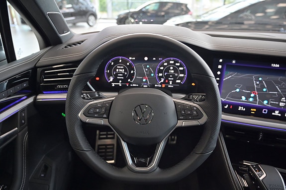 Volkswagen Touareg 12 of 30