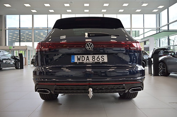 Volkswagen Touareg 8 of 30