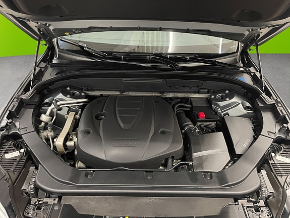 Volvo XC60 17 of 23