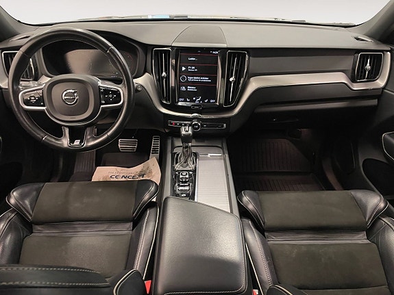 Volvo XC60 10 of 23