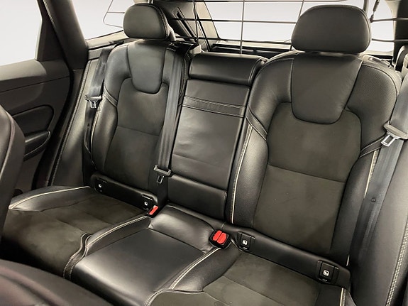 Volvo XC60 14 of 23