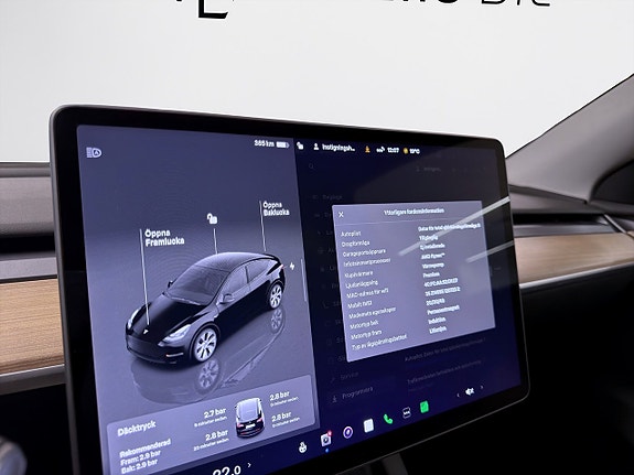 Tesla Model Y 18 of 19