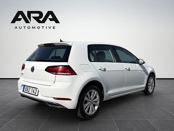 Volkswagen Golf VII 6 of 18