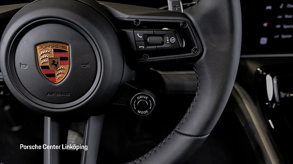 Porsche Panamera 4 18 of 25