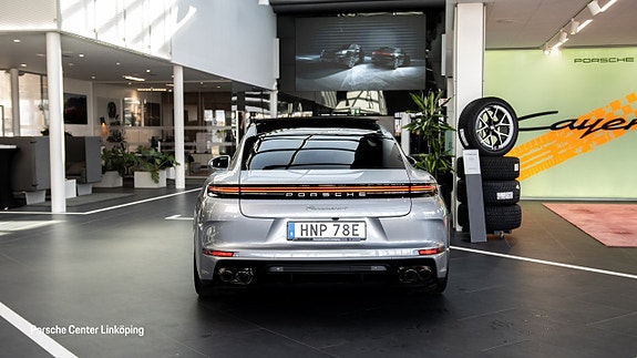 Porsche Panamera 4 6 of 23
