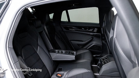 Porsche Panamera 4 22 of 25