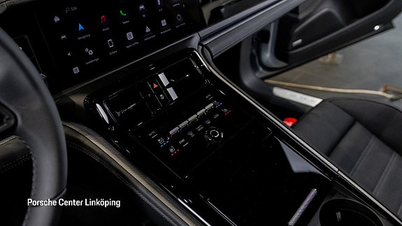 Porsche Panamera 4 14 of 25
