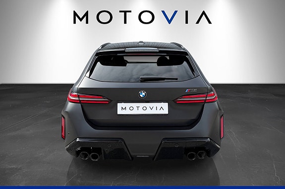 BMW M5 4 of 5