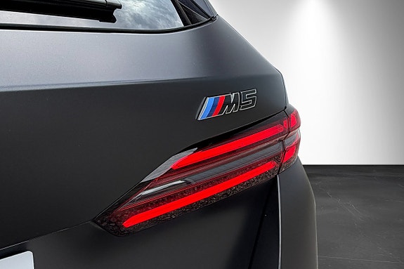 BMW M5 5 of 5