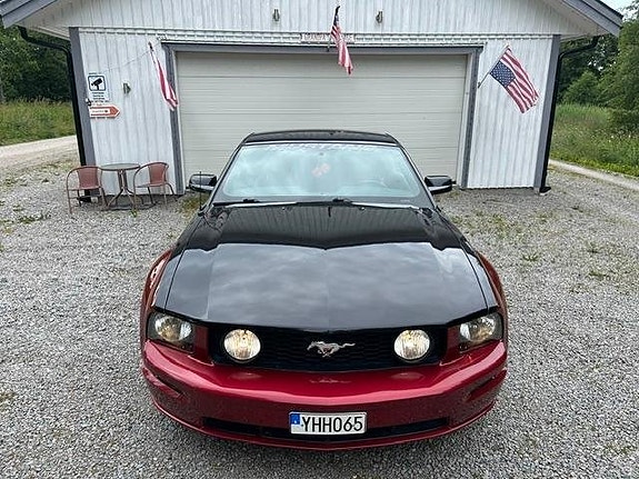 Ford Mustang 5 of 5
