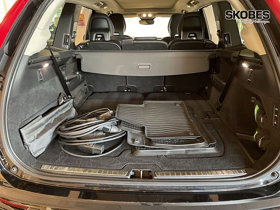 Volvo XC90 17 of 20