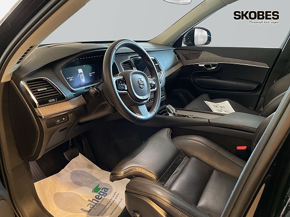 Volvo XC90 9 of 20