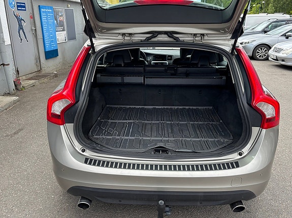 Volvo V60 8 of 8
