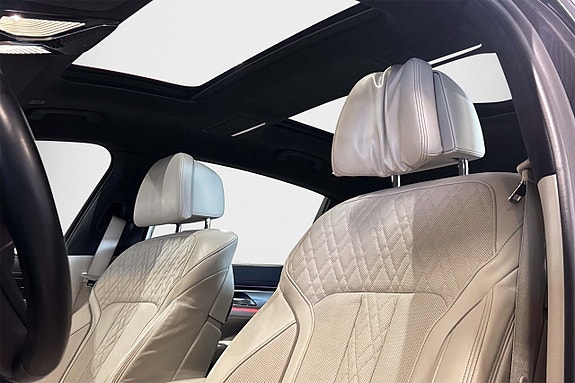 BMW 740Le 10 of 29